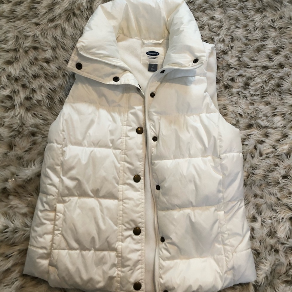 Old Navy white puffer vest